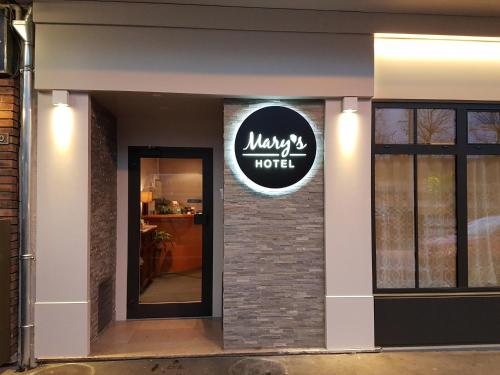 Hôtel Mary's : Hotel proche de Fontenay-le-Marmion
