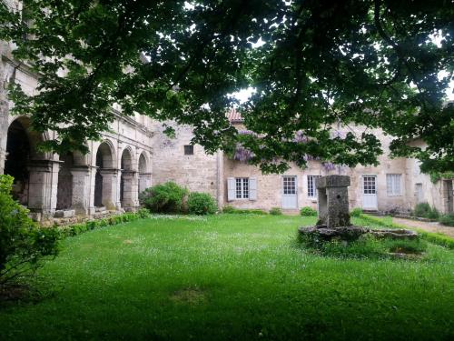 Le prieuré Saint Barthélémy : Hebergement proche d'Azay-le-Brûlé