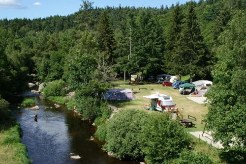 Camping Eco-responsable du Pont de Braye : Hebergement proche de Langogne