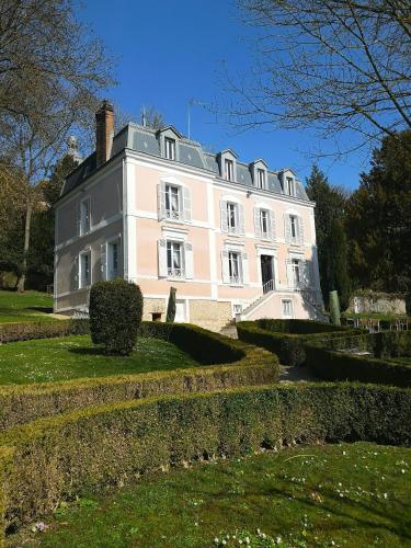 Maison d'hôtes Stella Cadente : Hebergement proche de Villeneuve-les-Bordes