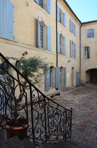 Appartement dans Hotel de Flaux : Appartement proche de Saint-Hippolyte-de-Montaigu