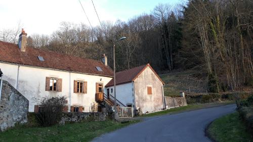 Gîte La Mine : Hebergement proche de Saint-Léger-sous-Beuvray
