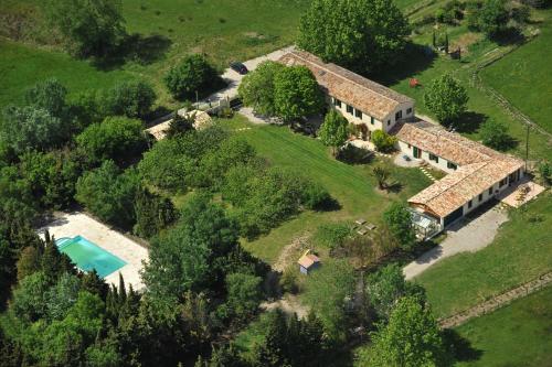 Chambres d'Hotes Domaine des Machottes : Hebergement proche de Lançon-Provence
