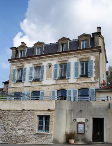 Le Clocher : Chambres d'hotes/B&B proche de Dommartin-lès-Cuiseaux
