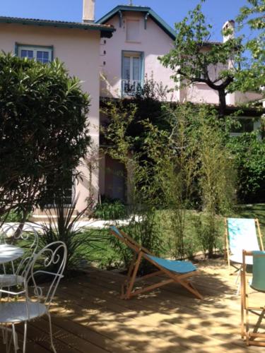 Appartement sous le Cerisier : Hebergement proche de Reynès