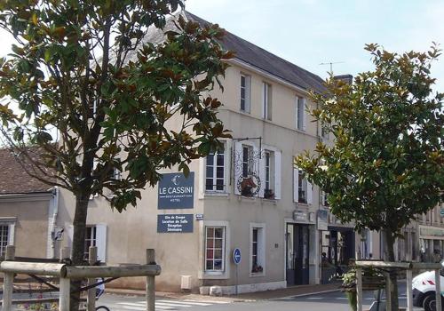 Hotel Le Cassini : Hotel proche de Ruillé-sur-Loir