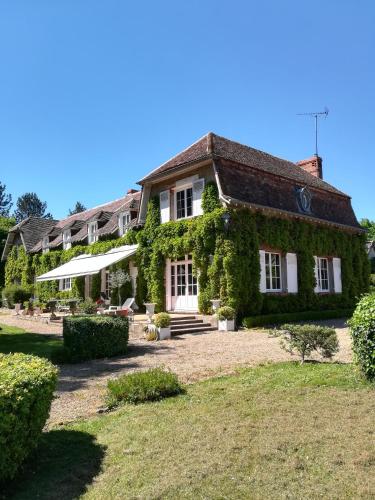 Maison Angulus Ridet : Chambres d'hotes/B&B proche de Fontenay-sur-Loing