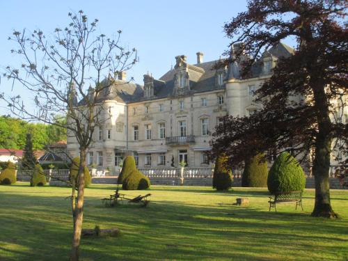 Château des Monthairons & Spa : Hotel proche de Senoncourt-les-Maujouy