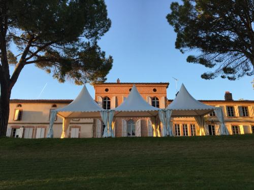 Domaine de Gailhaguet B&B : Chambres d'hotes/B&B proche de Roquevidal
