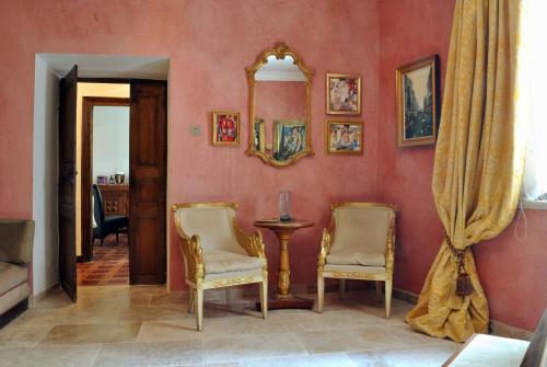 Villa Vasilisa : Chambres d'hotes/B&B proche de Cruscades