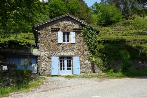 La Maison Bleue d'Ardèche : Hebergement proche de La Bastide-Puylaurent