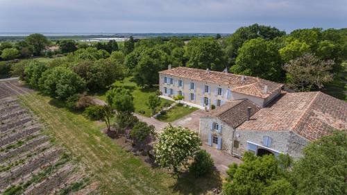 Le Logis de La Grosse Pierre : Hebergement proche de Meschers-sur-Gironde