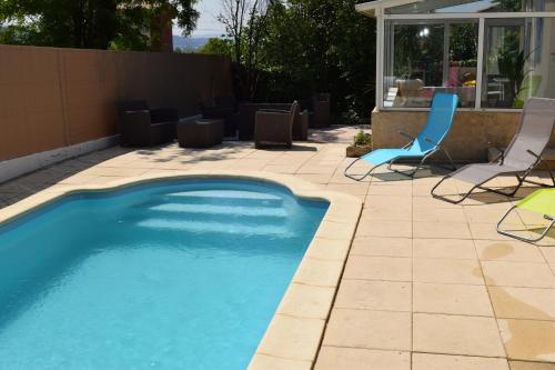 Maison de vacances avec piscine et cinéma privé : Hebergement proche de Velaux