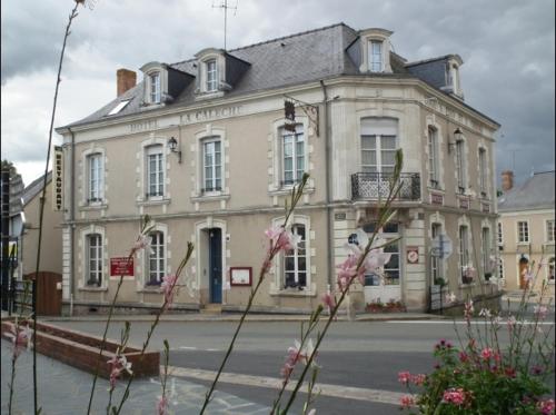 Le Relais de la Calèche : Hotel proche de Fontenay-sur-Vègre