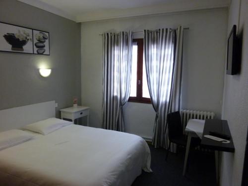 Hotel les Glycines : Hotel proche de Prats-de-Sournia