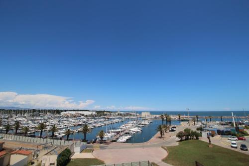 T2 avec vue sur la marina et à deux pas de la plage : Appartement proche de Canet-en-Roussillon