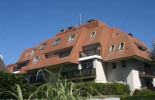 Cabourg - 2 Pièces - Vue jardin : Appartement proche de Petiville