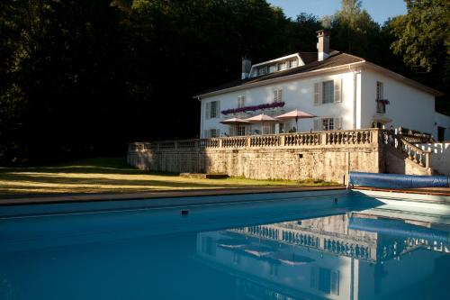 Villa Moncoeur : Chambres d'hotes/B&B proche de Plombières-les-Bains