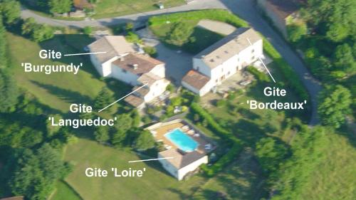 Gite complex near Mirepoix in the Pyrenees : Hebergement proche de Roumengoux