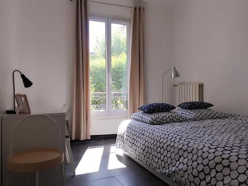 Robert Flat with private garden : Appartement proche de Bois-Colombes