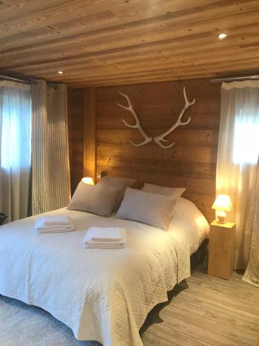 Chez Fred et Carine : Chambres d'hotes/B&B proche d'Isola