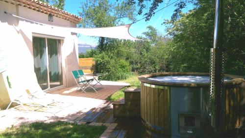 Spa cabanon de charme proche Aix en Provence : Hebergement proche de Mimet