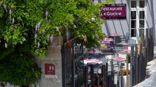 Logis Le Fontarabie : Hotel proche de Saint-Cyr-des-Gâts