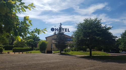 Le Mont Brouilly : Hotel proche de Beaujeu