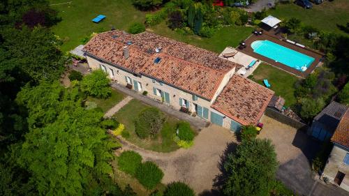 Gite la Maison de la Pimpine Lignan de Bordeaux : Hebergement proche de Saint-Caprais-de-Bordeaux