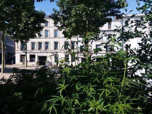 Best Western Hotel de la Breche : Hotel proche de Saint-Romans-des-Champs