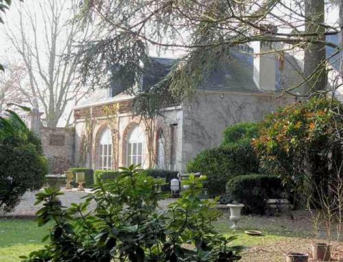 Chambre d'hotes Les Rives de la Tronne : Chambres d'hotes/B&B proche de Cour-sur-Loire