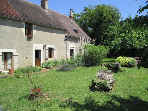 Maison longère typique en Bourgogne : Hebergement proche de Moussy