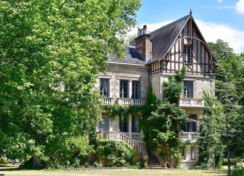 Manoir de Plaisance : Chambres d'hotes/B&B proche de Saint-Pierre-d'Amilly