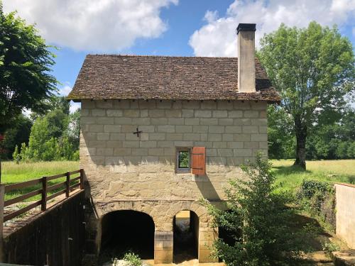 Moulin de campagne : Hebergement proche de Bourgougnague