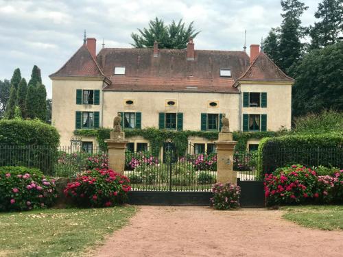 Chateau De Martigny : Hebergement proche de Luneau