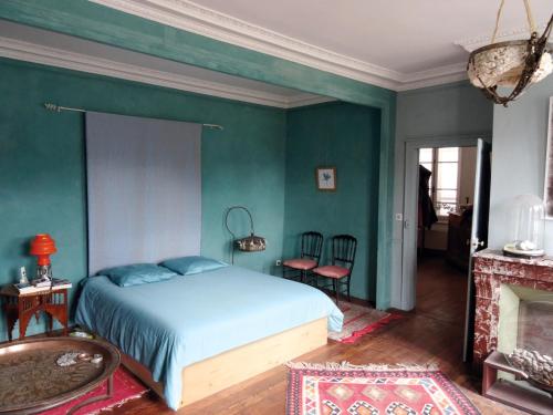 L'escalier des rêves, la chambre : Chambres d'hotes/B&B proche de Moulins-sur-Ouanne