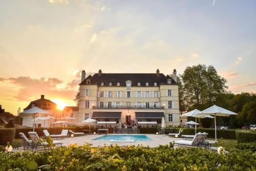 Château De Saulon - Les Collectionneurs : Hotel proche de Trouhans