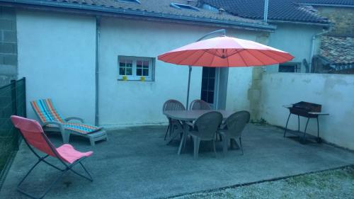 Gite Chez Rémi : Hebergement proche de Salignac-de-Mirambeau