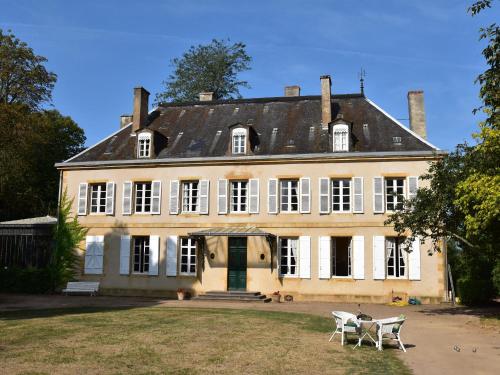 Château Des Lambeys : Hebergement proche de Vaumas