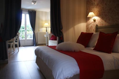 Hotel Agnès Sorel : Hotel proche de La Roche-Clermault