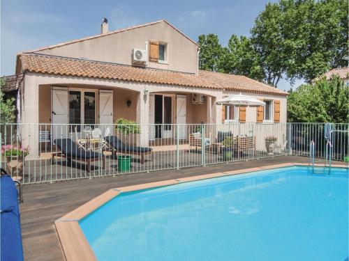 Four-Bedroom Holiday Home in Montblanc : Hebergement proche de Bessan