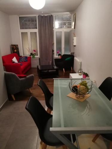 lafortune Appartement : Appartement proche de Saint-Ouën-des-Vallons