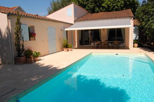 Villa avec piscine La Rochelle : Hebergement proche de L'Houmeau