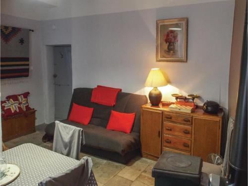 One-Bedroom Apartment in Barjac : Appartement proche de Méjannes-le-Clap