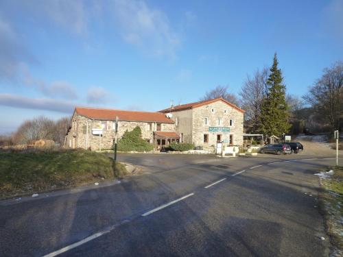 Gîte Auberge du collet de Doizieux : Hebergement proche de Saint-Alban-du-Rhône
