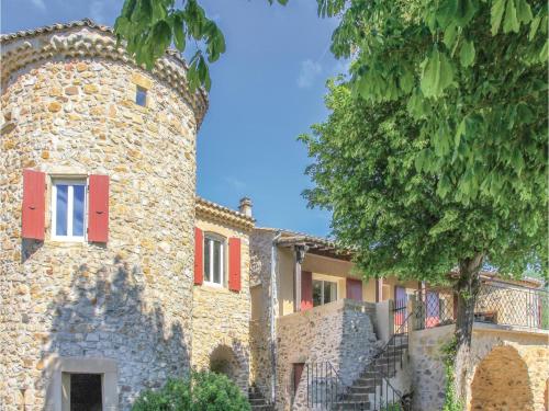 Three-Bedroom Holiday Home in Flaviac : Hebergement proche de Saulce-sur-Rhône