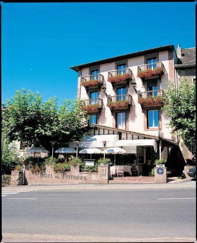 Hôtel des Pyrénées : Hotel proche d'Ibarrolle