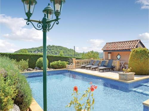 Holiday Home Les Farges : Hebergement proche de Coly