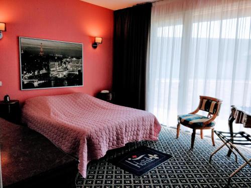 Hotel Fleur de Lys : Hotel proche de Godewaersvelde