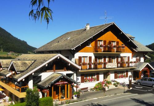 Hôtel Plein Soleil : Hotel proche de Bernex